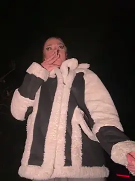 Snapshot of PennyPrincess chatting on 01-04-25, 11:27 PennyPrincess online show from 01-04-25, 11:27