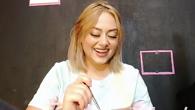 valery mew online show from 02-02-25, 09:13