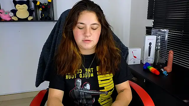 Snapshot of ann_bronw chatting on 01-17-25, 05:19 ann bronw online show from 01-17-25, 05:19