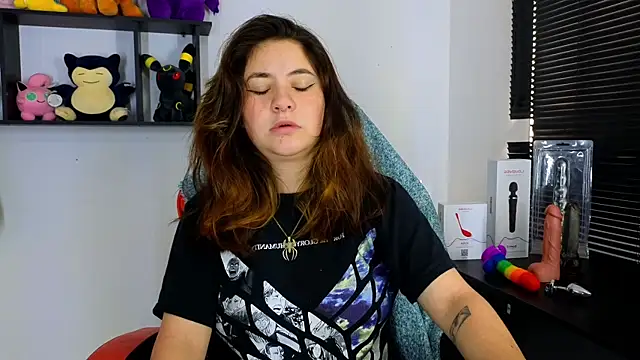 Snapshot of ann_bronw chatting on 02-06-25, 01:10 ann bronw online show from 02-06-25, 01:10