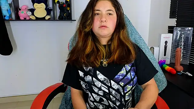 Snapshot of ann_bronw chatting on 02-06-25, 04:14 ann bronw online show from 02-06-25, 04:14