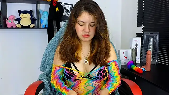 Snapshot of ann_bronw chatting on 02-13-25, 01:15 ann bronw online show from 02-13-25, 01:15