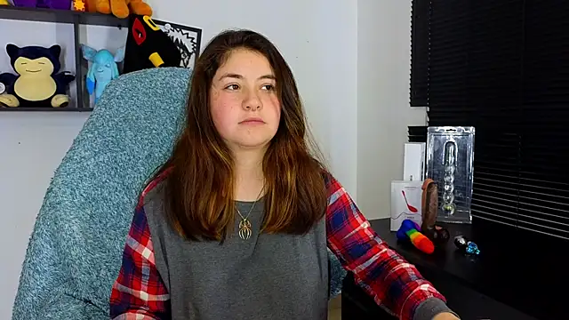 Snapshot of ann_bronw chatting on 02-17-25, 08:15 ann bronw online show from 02-17-25, 08:15