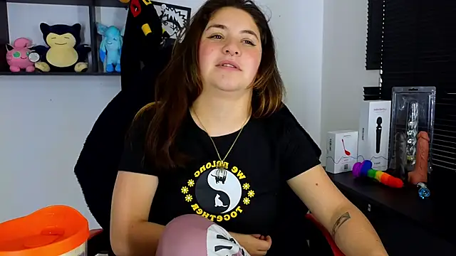 Snapshot of ann_bronw chatting on 02-20-25, 07:19 ann bronw online show from 02-20-25, 07:19