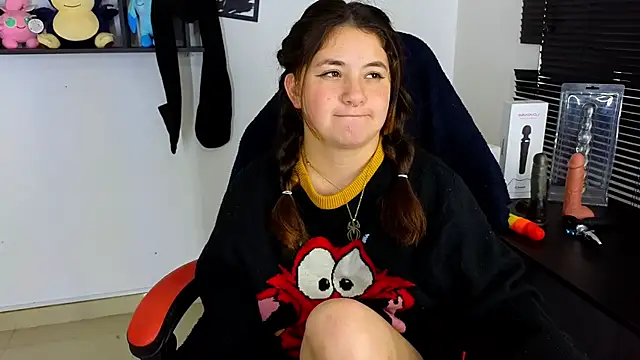 Snapshot of ann_bronw chatting on 03-04-25, 06:07 ann bronw online show from 03-04-25, 06:07