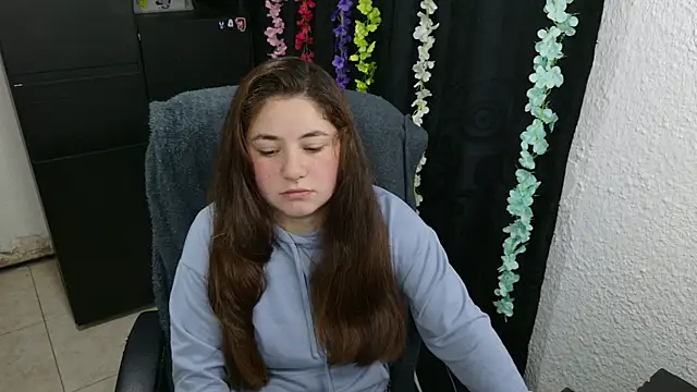 Snapshot of ann_bronw chatting on 11-15-25, 02:09 ann bronw online show from 11-15-25, 02:09