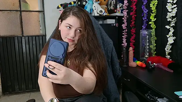 Snapshot of ann_bronw chatting on 11-22-25, 03:33 ann bronw online show from 11-22-25, 03:33