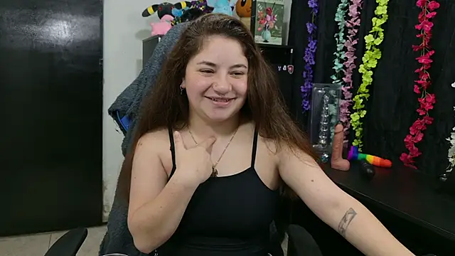 Snapshot of ann_bronw chatting on 12-05-25, 12:14 ann bronw online show from 12-05-25, 12:14