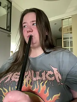 remirann  online show from 02-28-25, 06:20