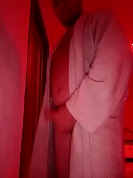 Snapshot of Adry1986 chatting on 10-31-25, 04:19 Adry1986 online show from 10-31-25, 04:19