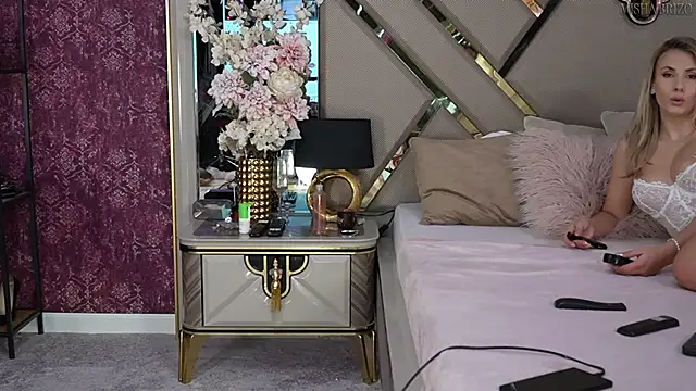 Snapshot of MishaBrizo chatting on 12-11-24, 10:16 MishaBrizo online show from 12-11-24, 10:16