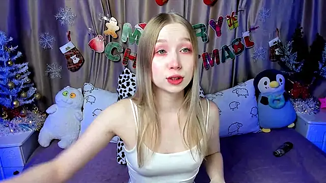 Snapshot of LilyStarlight chatting on 12-21-24, 03:25 LilyStarlight online show from 12-21-24, 03:25