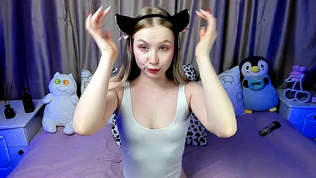 Snapshot of LilyStarlight chatting on 01-04-25, 07:13 LilyStarlight online show from 01-04-25, 07:13