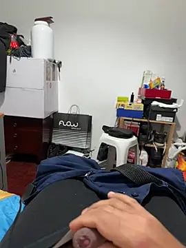 Alerandro00 online show from 02-10-25, 01:03