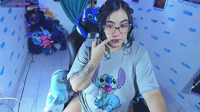 OnlyBluex online show from 10-15-25, 01:50