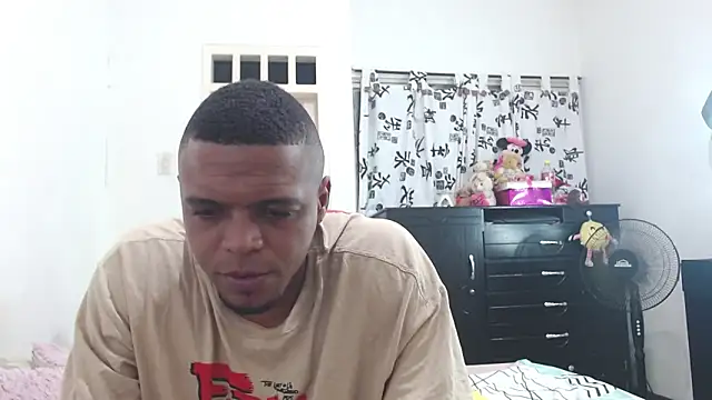 hot and naughty latin online show from 03-06-25, 10:41