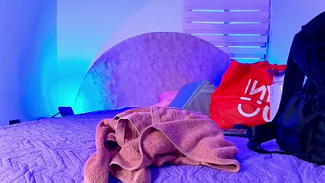 Snapshot of _ebony-queen_ chatting on 11-26-25, 12:06 ebony-queen online show from 11-26-25, 12:06