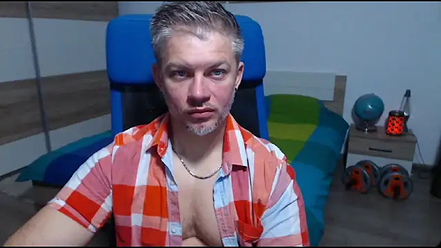 RobbyShawz online show from 10-05-25, 04:44