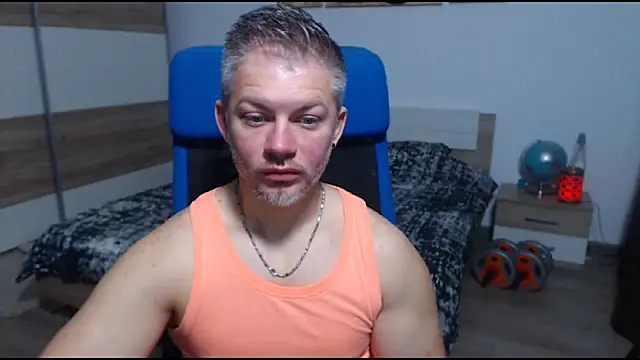 RobbyShawz online show from 11-05-25, 05:18