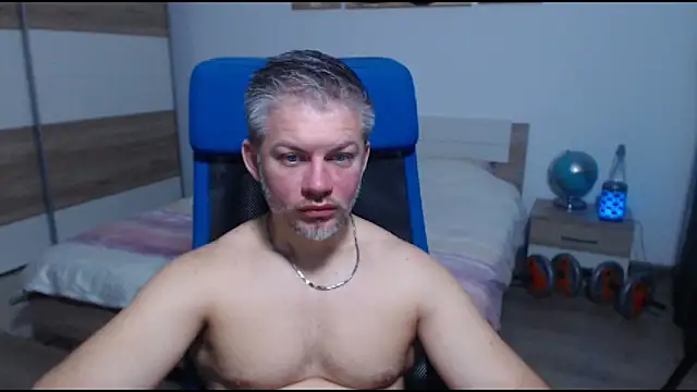 RobbyShawz online show from 11-24-25, 05:40