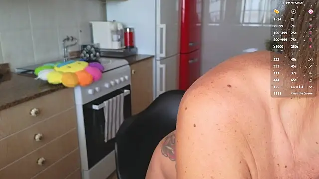 Snapshot of Lunamix chatting on 02-22-25, 03:36 Lunamix online show from 02-22-25, 03:36