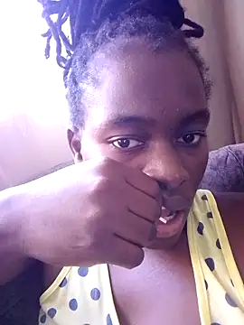 Snapshot of _cutemelania chatting on 02-11-25, 12:05 cutemelania online show from 02-11-25, 12:05