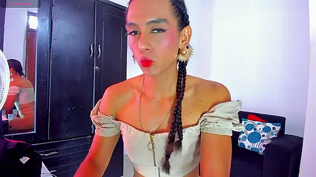 Snapshot of BritannyLord chatting on 01-14-26, 07:30 BritannyLord online show from 01-14-26, 07:30