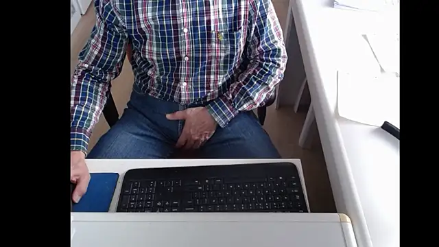 dutchpornking online show from 02-16-25, 08:32