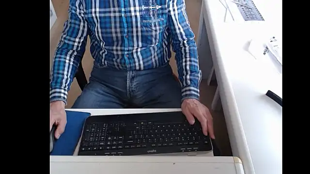 dutchpornking online show from 03-07-25, 08:23