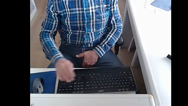 dutchpornking online show from 03-09-25, 08:40