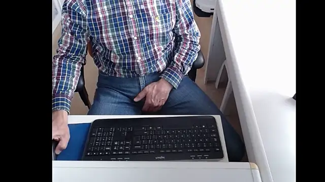 dutchpornking online show from 03-17-25, 07:46