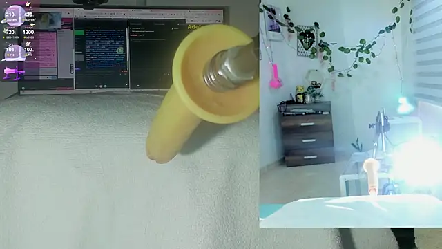 Snapshot of sofi_velez chatting on 12-19-25, 05:09 sofi velez online show from 12-19-25, 05:09