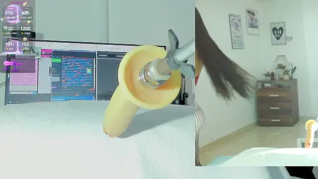 Snapshot of sofi_velez chatting on 01-17-26, 05:16 sofi velez online show from 01-17-26, 05:16