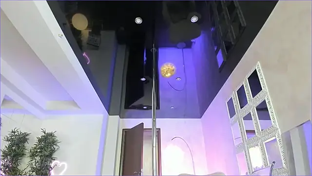 LisaAkira online show from 11-13-25, 07:29