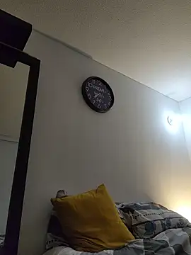 jnilu1227 online show from 12-20-25, 04:52