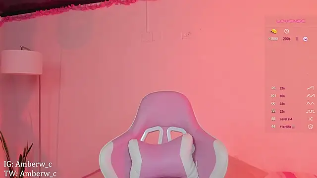 Snapshot of Ambeerouse chatting on 02-21-25, 08:40 Ambeerouse online show from 02-21-25, 08:40