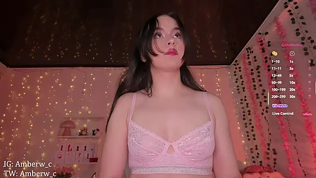 Snapshot of Ambeerouse chatting on 09-20-25, 02:01 Ambeerouse online show from 09-20-25, 02:01