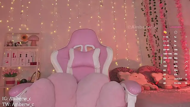 Snapshot of Ambeerouse chatting on 10-06-25, 01:14 Ambeerouse online show from 10-06-25, 01:14