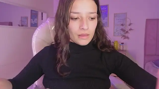 Amaia Daniells online show from 10-30-25, 04:25