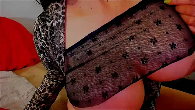 Snapshot of Conny_hot3 chatting on 02-02-25, 11:11 Conny hot3 online show from 02-02-25, 11:11