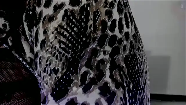 Snapshot of Conny_hot3 chatting on 02-28-25, 05:26 Conny hot3 online show from 02-28-25, 05:26