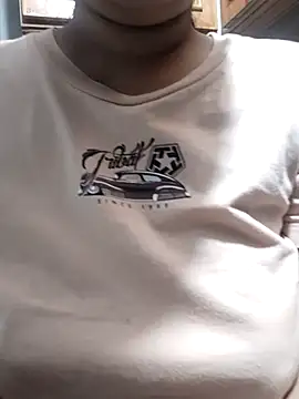 Snapshot of xxyourfantasyxx chatting on 09-24-25, 09:29 xxyourfantasyxx online show from 09-24-25, 09:29