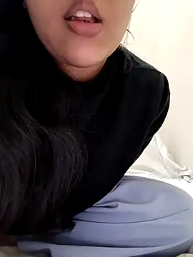 Annerae online show from 03-18-25, 10:58