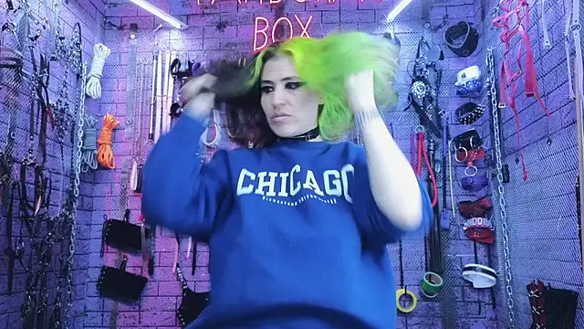 PANDORANEZZ online show from 02-15-25, 08:33