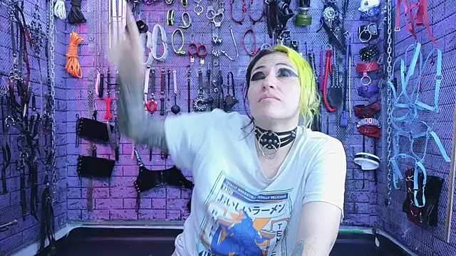 PANDORANEZZ online show from 02-25-25, 03:49