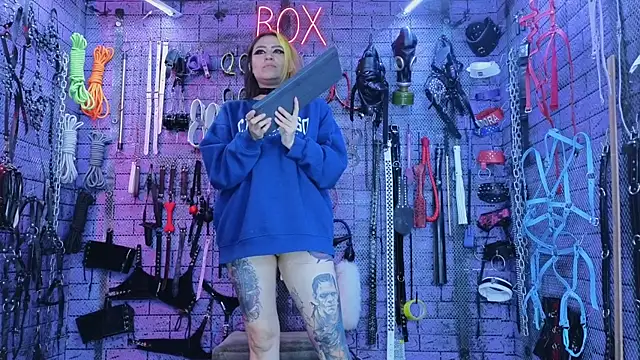 PANDORANEZZ online show from 10-18-25, 10:05