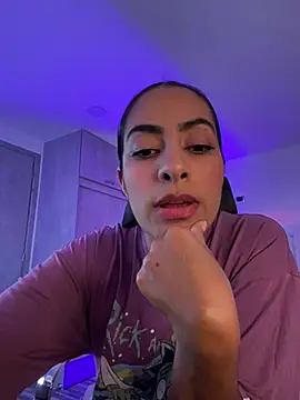 Snapshot of Brown_skin11 chatting on 03-07-25, 11:38 Brown skin11 online show from 03-07-25, 11:38
