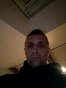 Kutasmaly online show from 01-08-26, 02:14