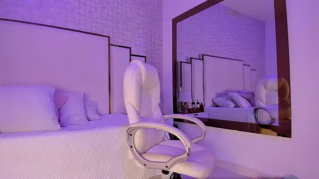 Meghan stonne  online show from 09-11-25, 07:25