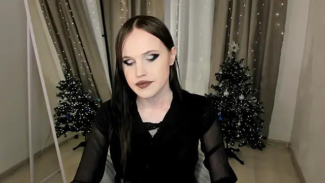 EffieMinki online show from 01-18-26, 04:00